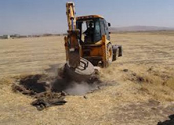 پلمپ چاه های غيرمجاز در زرین دشت فارس