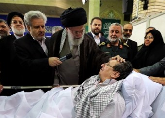 رهبر معظم انقلاب اسلامی  در دیدار با جمعی از جانبازان قطع نخاع و جانبازان بالای هفتاد درصد