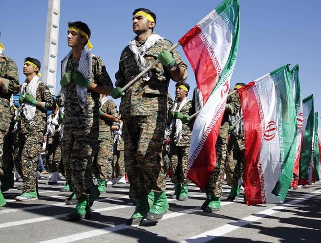 گزارش «حافظ نیوز» از آیین رژه اقتدار نیروهای مسلح مستقر در شیراز