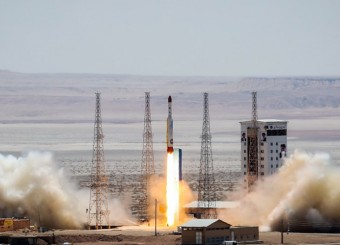 پایگاه فضایی امام خمینی (ره) با پرتاب موفق ماهواره‌بر سیمرغ افتتاح شد