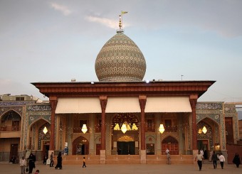 ششم ذیقعده بزرگداشت خورشید درخشان آسمان شیراز