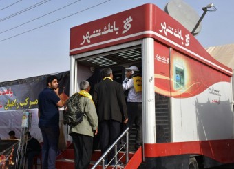 بدون توقف و تعطیلی در خدمت زائران شهر حسینی