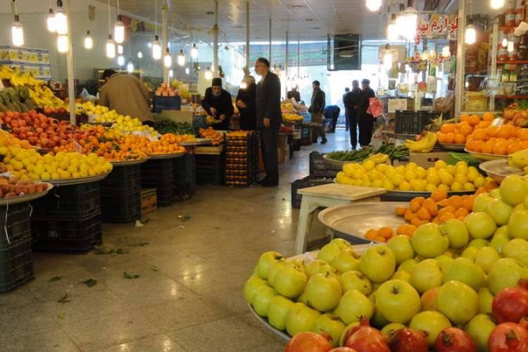 به وضعیت بازارچه های میوه و گوشت شهرداری شیراز رسیدگی کنید