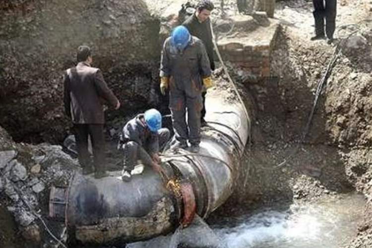 میزان هدررفت آب در شیراز ۱۲ درصد است