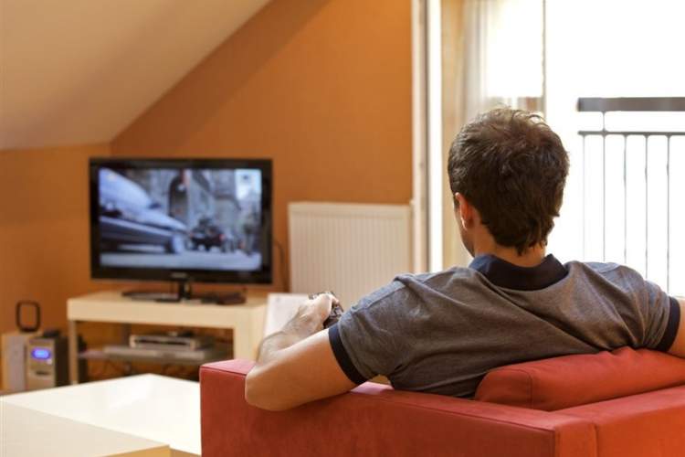 تماشای زیاد تلویزیون منجر به «زوال عقل» می‌شود