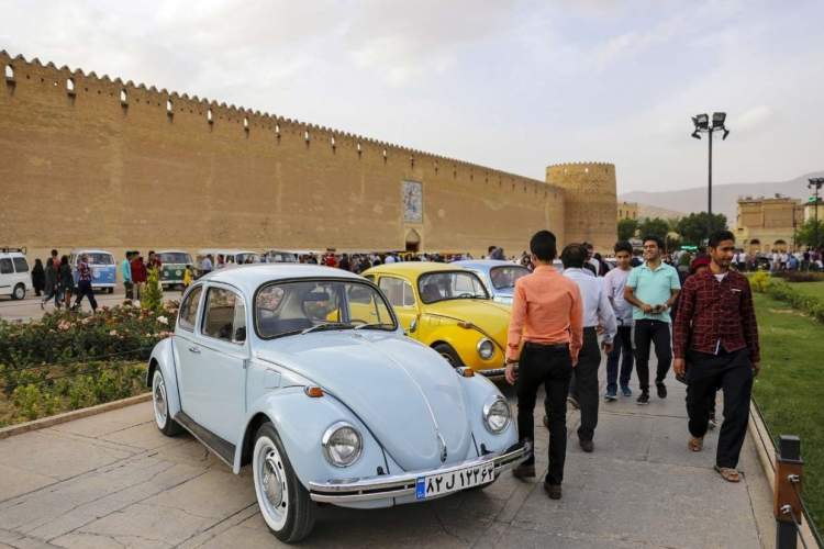 گردهمایی فولکس‌های کلاسیک در شیراز