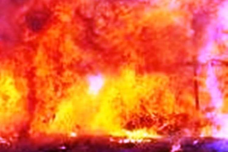 25 هكتار از اراضي گندم طعمه حريق شد