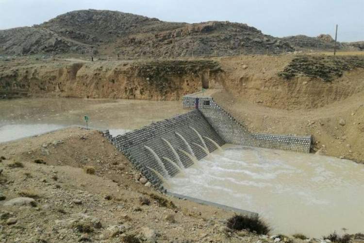 اجرای عملیات تکمیلی بند سنگی ملاتی شهرستان آباده