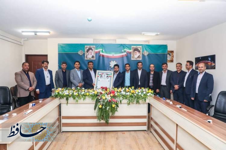 دیدار شورای شهرداران مناطق یازده‌گانه با کارکنان ارتباطات و امور بین‌الملل شهرداری شیراز