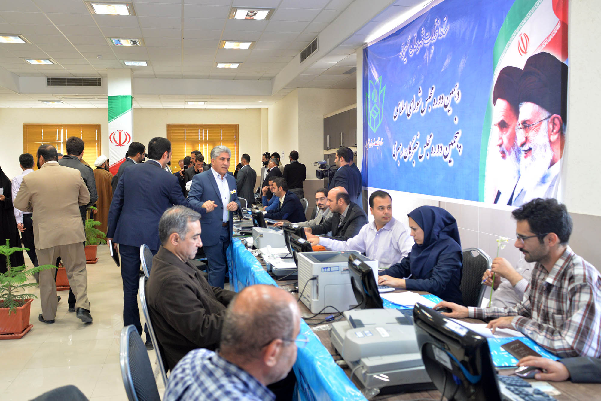ثبت نام نامزدهای انتخابات مجلس در شیراز