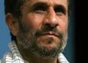 وقتی نفوذی ناشی فتنه، احمدی نژاد را دور می زند!