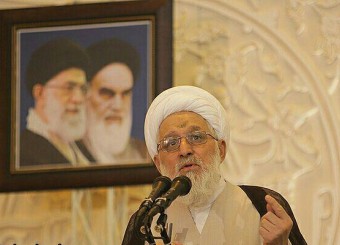 اگر امام خمینی در برابر تهدید آمریکا عقب می‌نشست ملت ایران رشد نمی‌کرد و بسیاری از دستاوردهای انقلاب اسلامی حاصل نمی‌شد