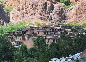 روستای گردشگری قلات در معرض نابودی