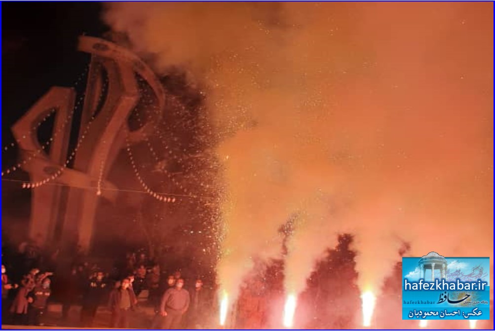 جشن مردم کازرون پس از قهرمانی تیم هندبال شهرشان در کشور