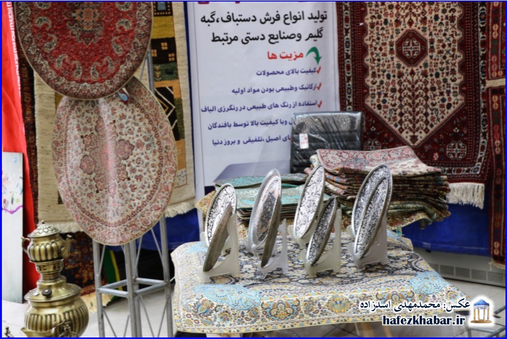نمایشگاه فرهنگی و هنری جهاد دانشگاه شیراز/ عکس: محمدمهدی اسدزاده