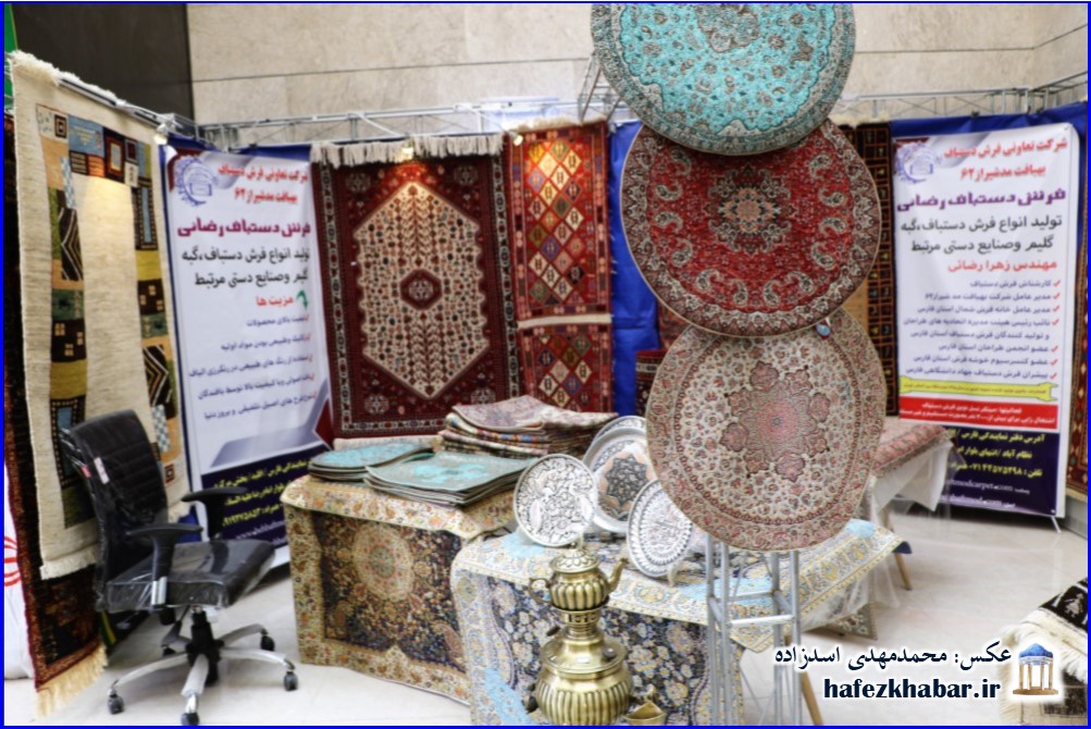نمایشگاه فرهنگی و هنری جهاد دانشگاه شیراز/ عکس: محمدمهدی اسدزاده