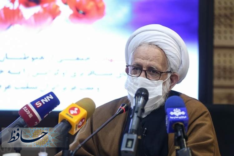 شاعران با سروده های خود جریان حق را ماندگار میکنند