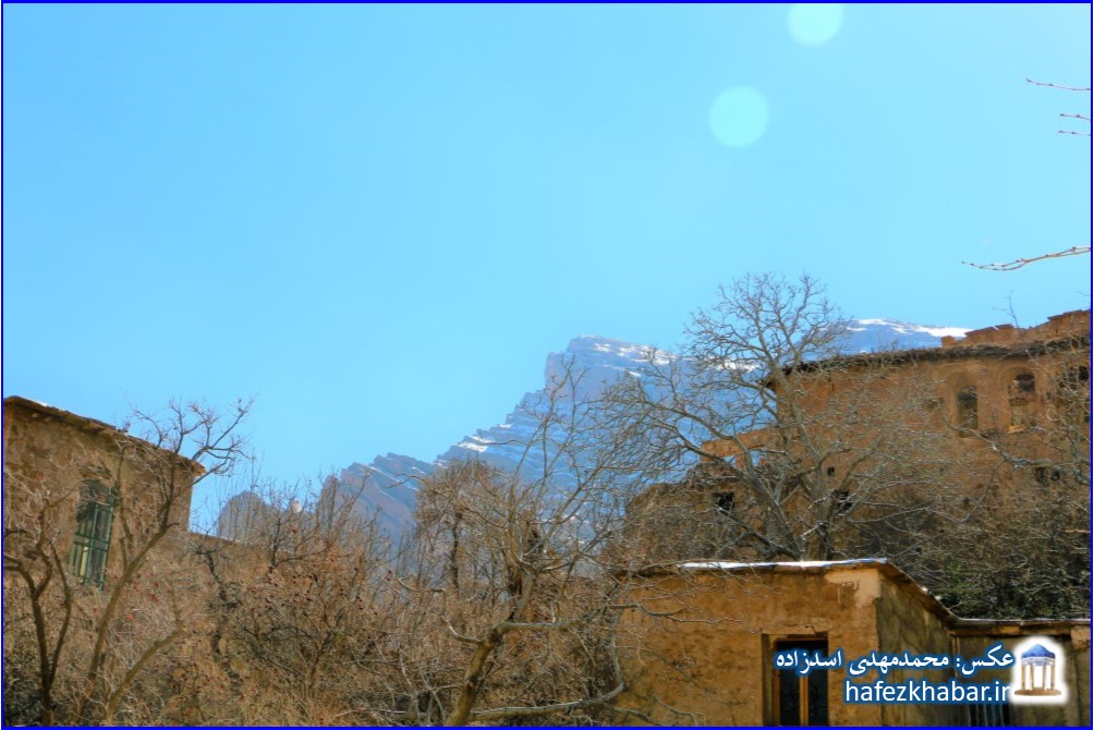 پرسه در ویرانه‌های قلات کهن/ عکس: محمدمهدی اسدزاده