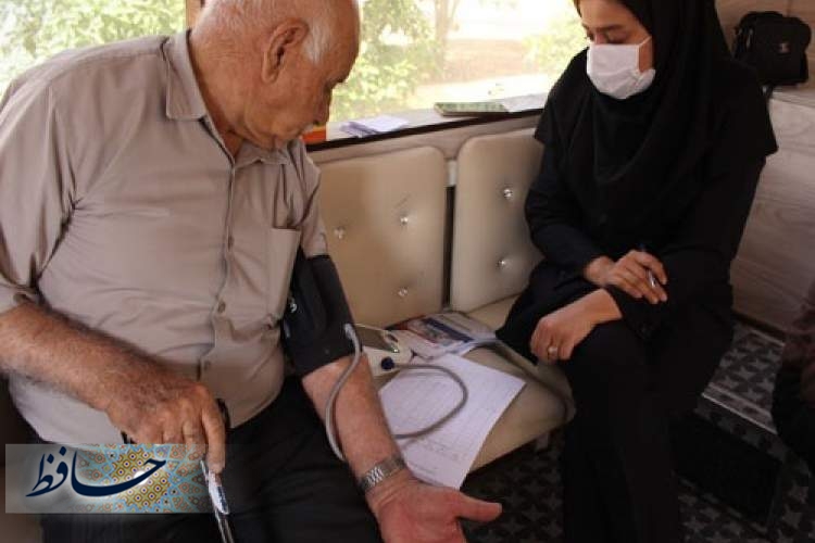 راه اندازی اتوبوس های سیار ارائه خدمات بهداشتی در حاشیه شهر شیراز
