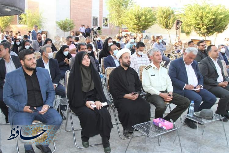 دبیرخانه ستاد و قرارگاه ساماندهی حاشیه نشینی و رفع محرومیت از مناطق کم برخوردار در شیراز آغاز بکار کرد