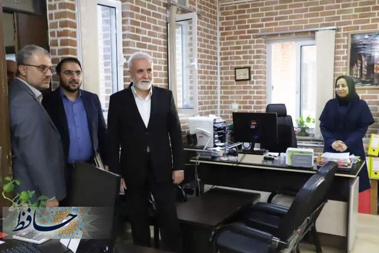 حضور شهردار و رئیس کمیسیون فرهنگی شورای شهر شیراز از سازمان فرهنگی