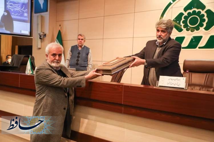 لایحه بودجه ۲۱۱هزار میلیارد ریالی شهرداری شیراز به شورای شهر تحویل داده شد