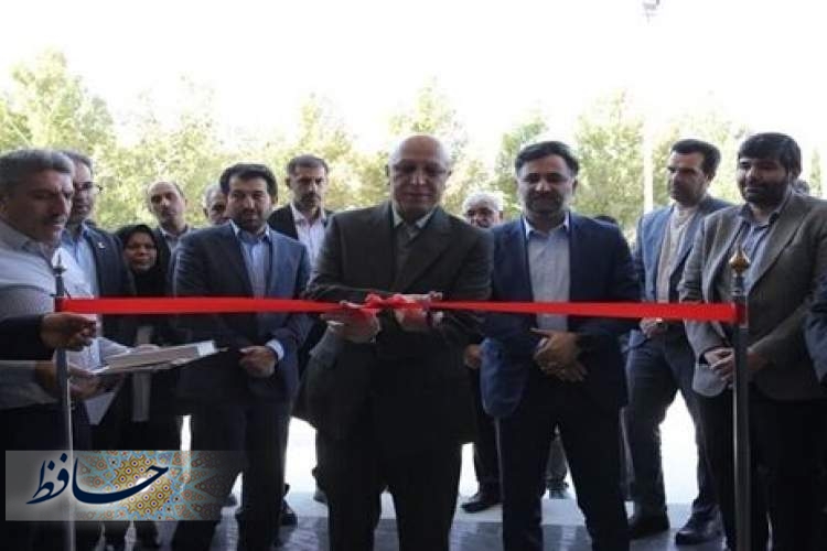 افتتاح برج علم و فناوری با حضور وزیر علوم