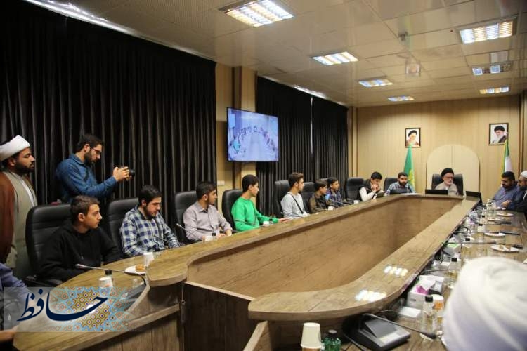 توصیه قرآن این است که تا پیروزی نهایی یکدیگر را رها نکنیم