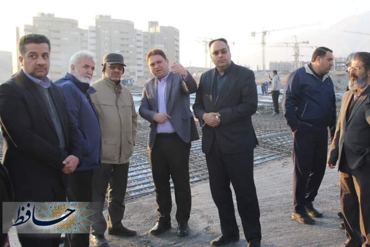 بازدید مدیریت شهری شیراز از فاز دوم پروژه بزرگراهی ۵۵ متری حافظ 