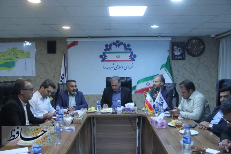 دیدار مدیر عامل سازمان همیاری شهرداری های فارس با شهردار صدرا