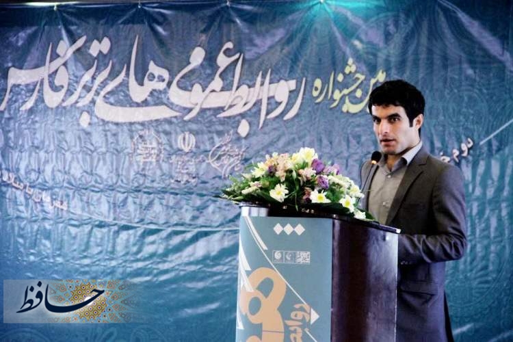 نه روابط‌عمومی وظیفه خود را می داند نه رسانه