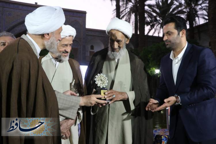 مهدی رنجبر، آیت الله دکتر احمد بهشتی، آیت الله غلامرضا فیاضی، آیت الله لطف الله دژکام/ عکس: سید علی‌اصغر محدث