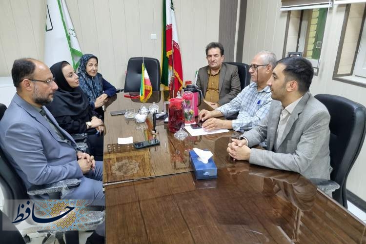 وحدت، علم، عزت و مسئولیت کلیدهای عبور از جنگ ترکیبی دشمن