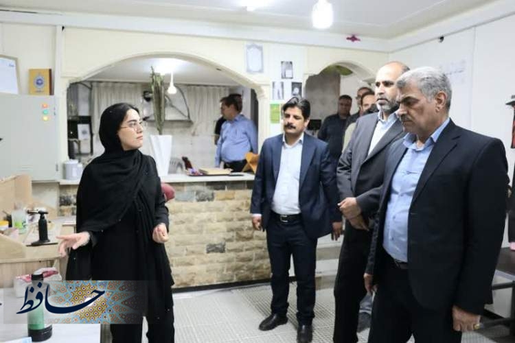 افتتاح کارگاه زیورآلات سنتی در شیراز