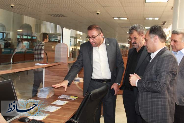 پست و پست بانک فارس رکورد زدند