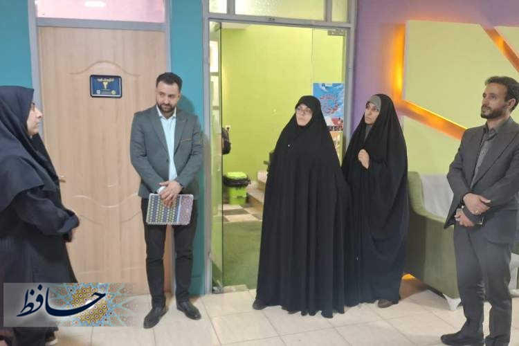 بازدید مشاور وزیر بهداشت در امور زنان از گروه مؤسسات خانواده بهارنکو