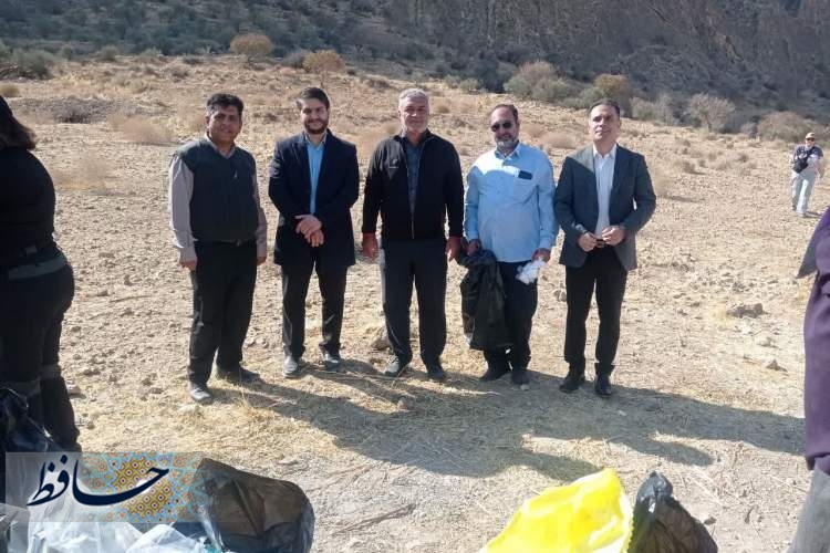 پیشبرد برنامه‌های فرهنگی و محیط‌زیستی در ارتفاعات شیراز با مشارکت شهروندان